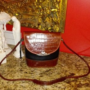 * 1008 Brighton Leather Pocketbook